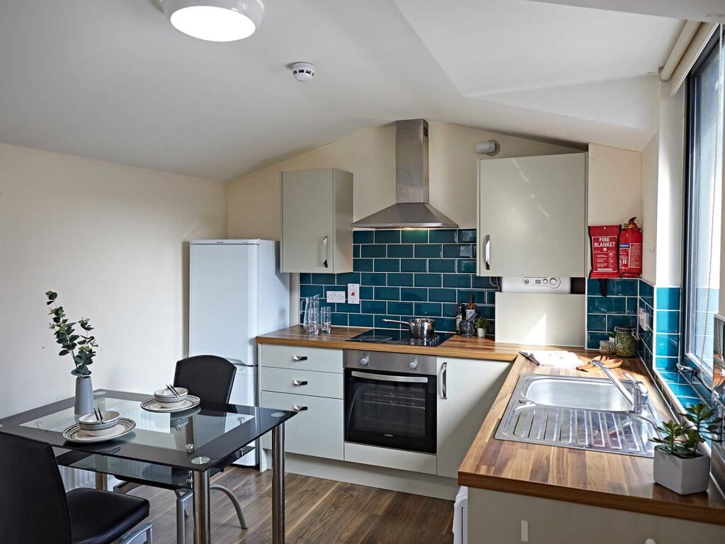 2 bed Apartment for rent in Leeds. From Beercocks - Cottingham