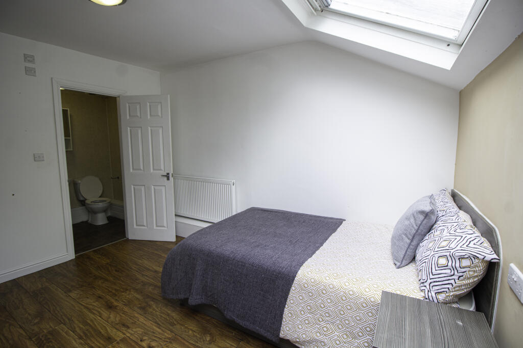 3 bed Apartment for rent in Leeds. From Beercocks - Cottingham