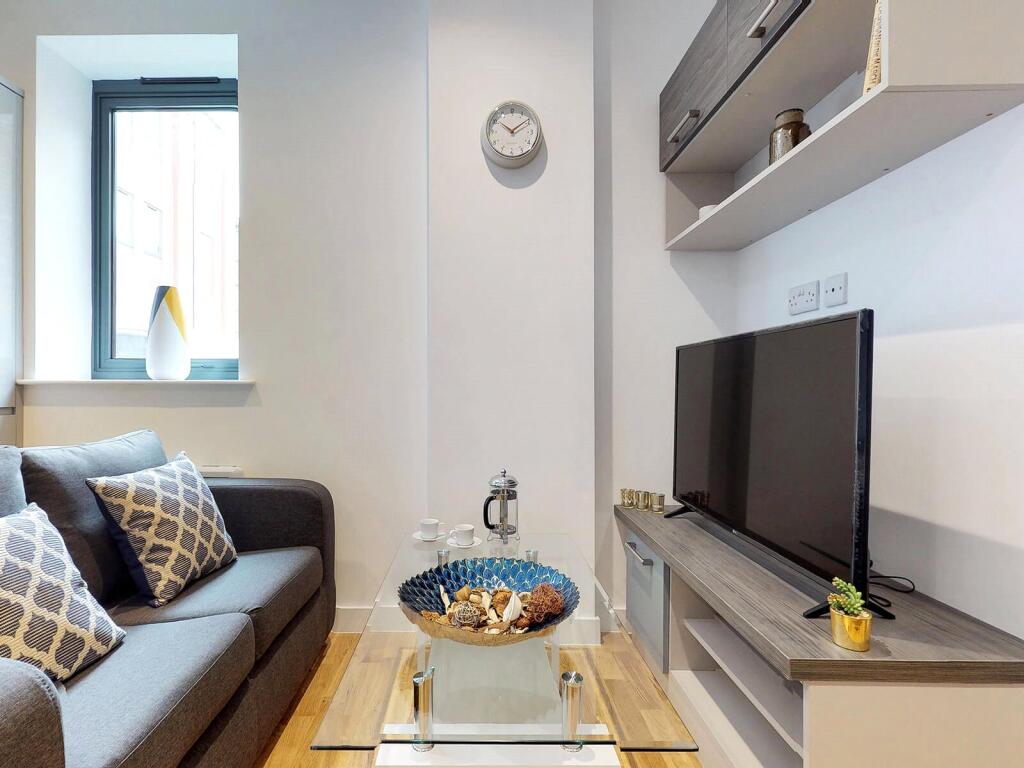 4 bed Apartment for rent in Sheffield. From Beercocks - Cottingham 4 bed Apartment for rent in Sheffield. From Beercocks - Cottingham