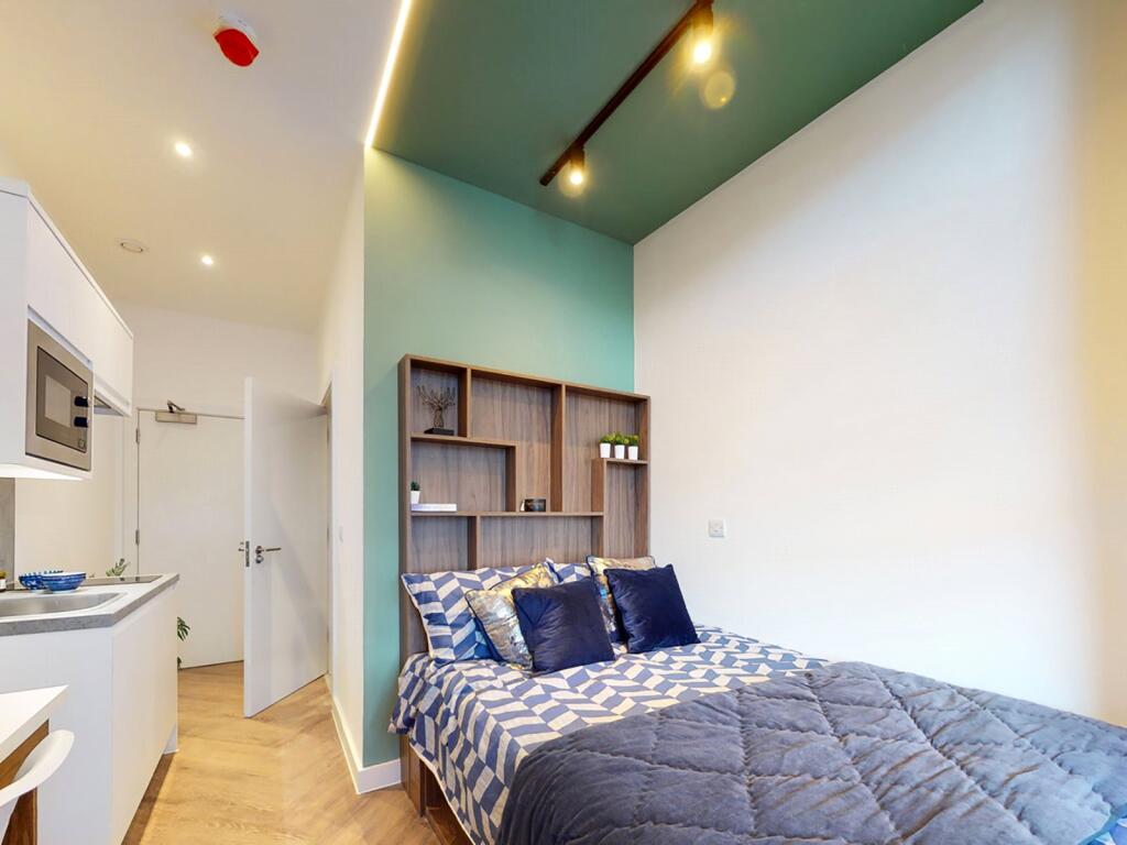 4 bed Apartment for rent in Paddington. From Beercocks - Cottingham