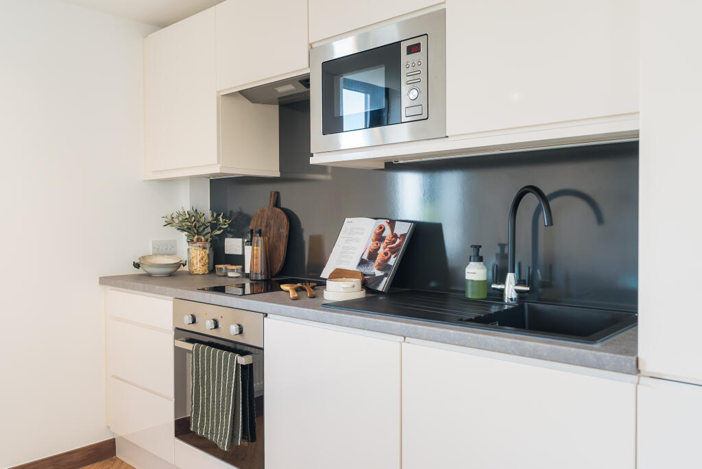 3 bed Apartment for rent in Leeds. From Beercocks - Cottingham 3 bed Apartment for rent in Leeds. From Beercocks - Cottingham