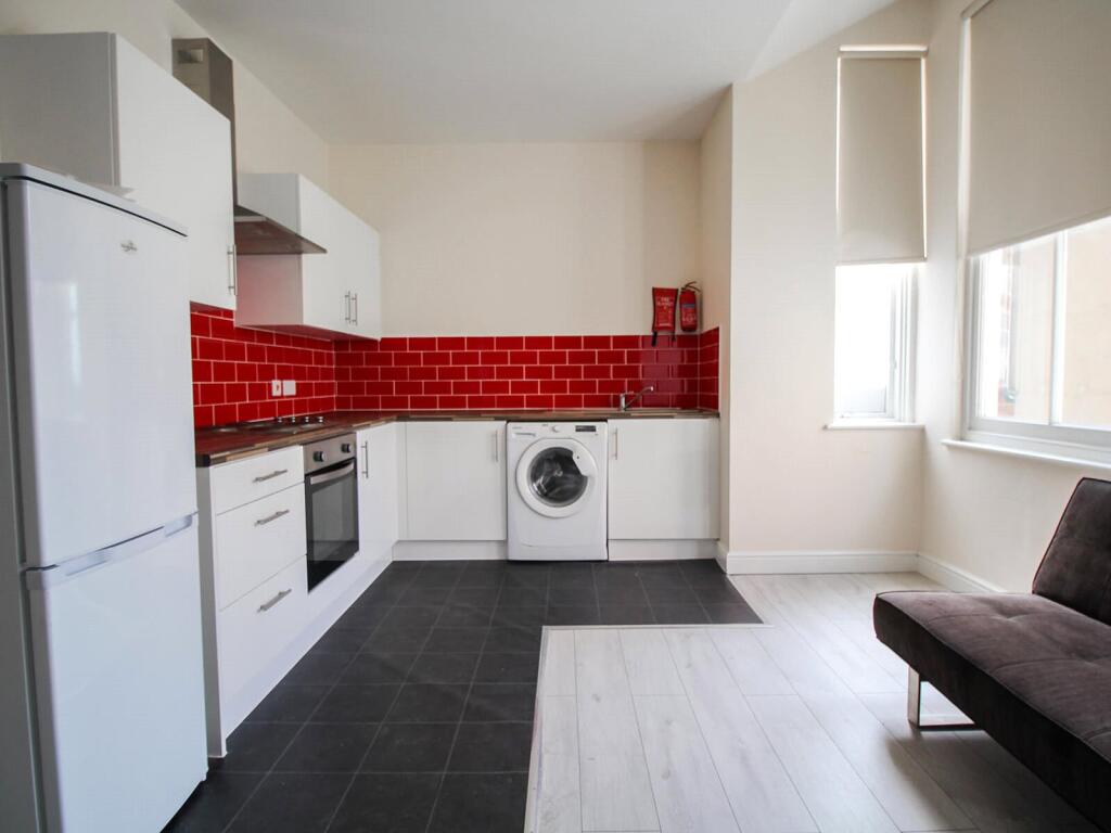 4 bed Apartment for rent in Leeds. From Beercocks - Cottingham 4 bed Apartment for rent in Leeds. From Beercocks - Cottingham