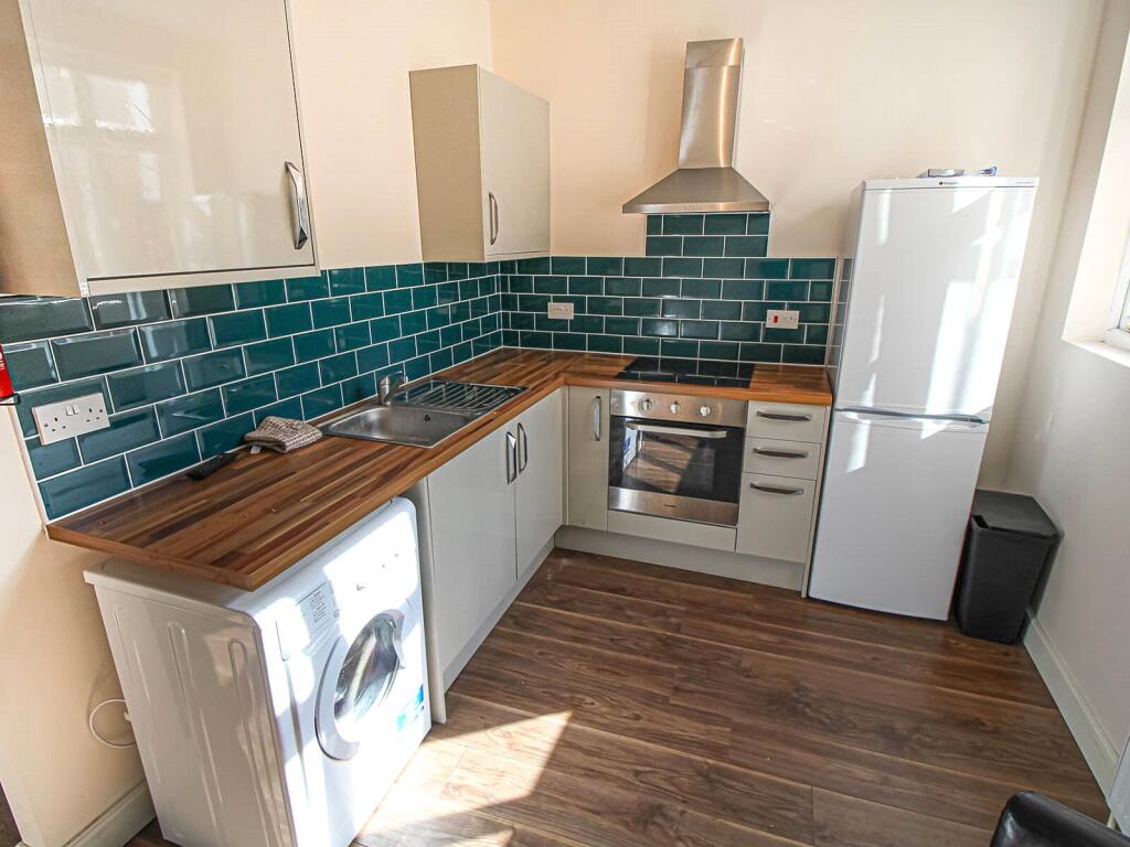 4 bed Apartment for rent in Leeds. From Beercocks - Cottingham