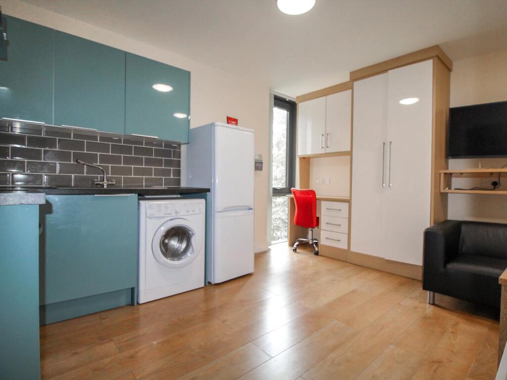 4 bed Apartment for rent in Leeds. From Beercocks - Cottingham