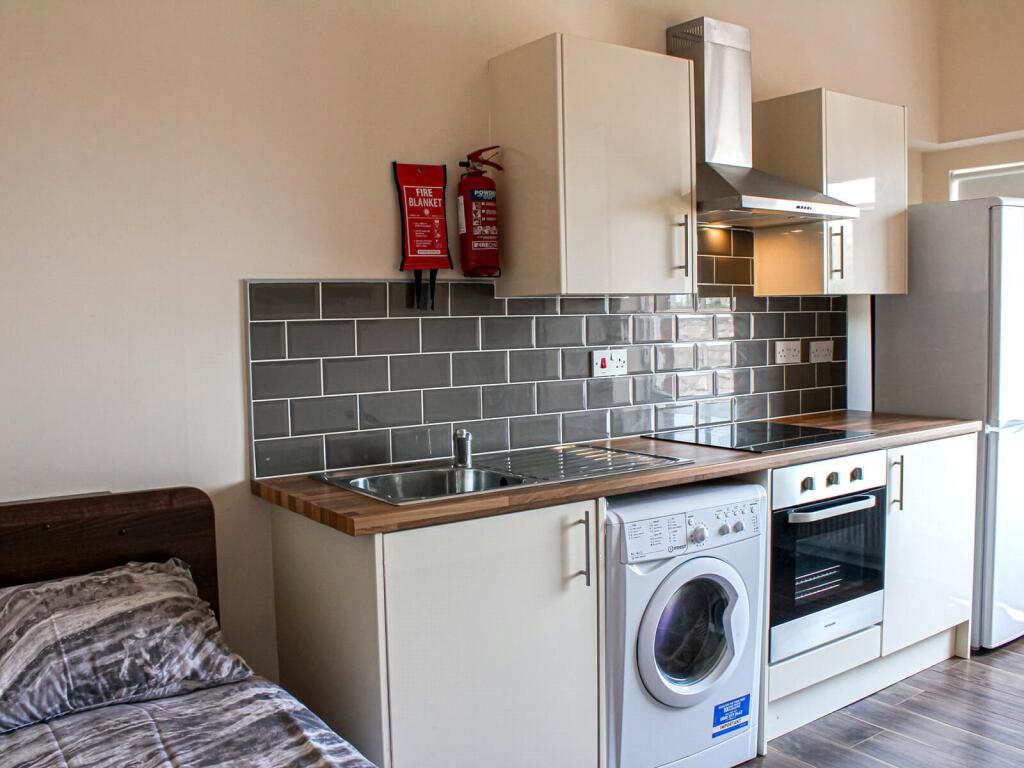 4 bed Apartment for rent in Leeds. From Beercocks - Cottingham