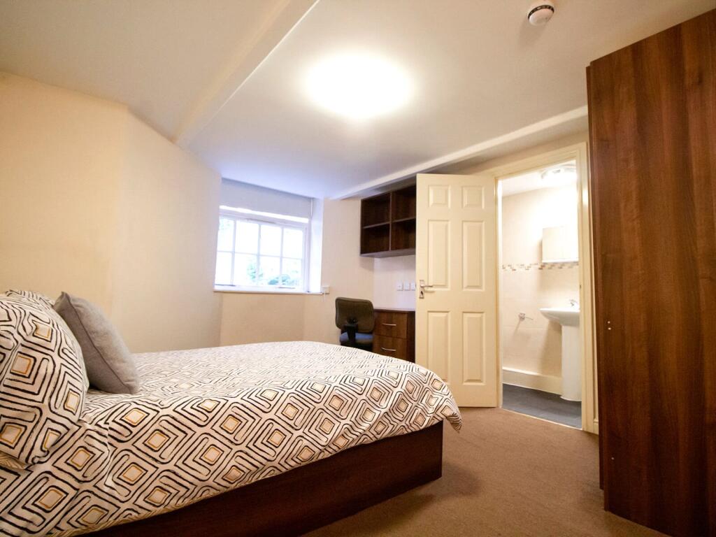 4 bed Apartment for rent in Leeds. From Beercocks - Cottingham