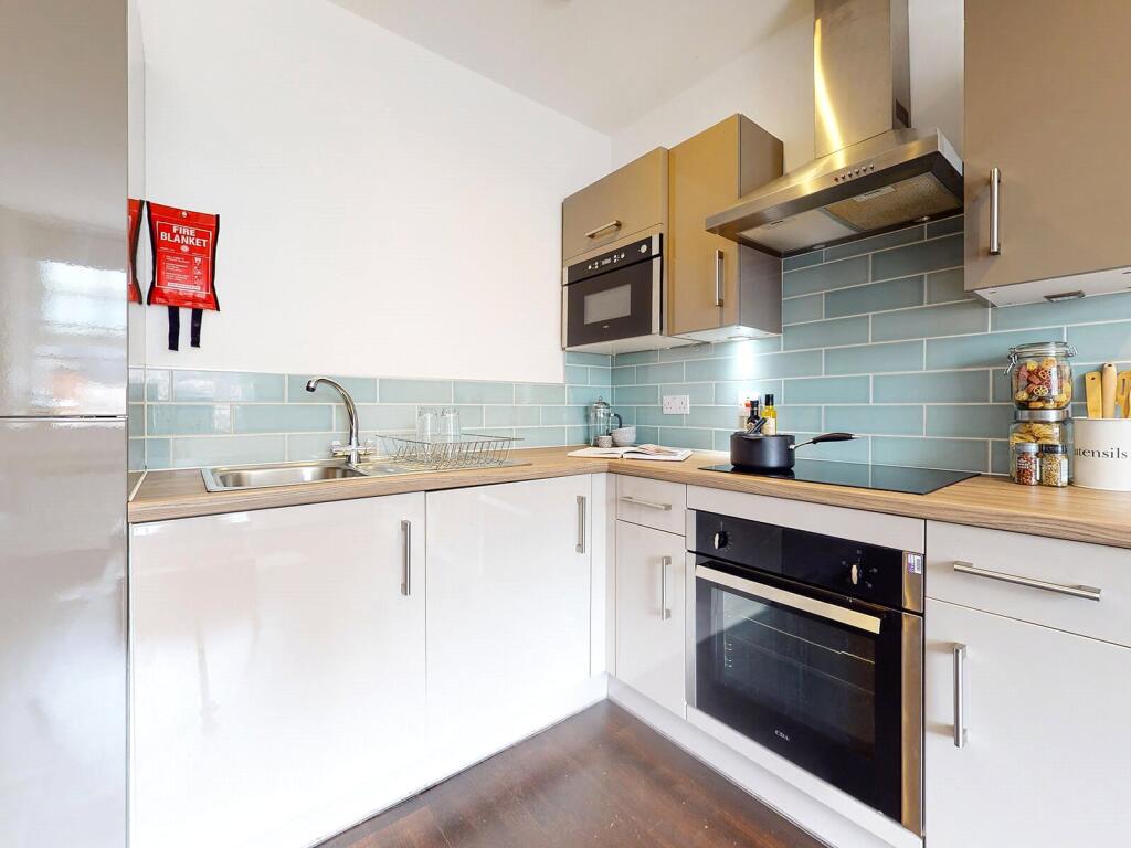 2 bed Apartment for rent in Leeds. From Beercocks - Cottingham
