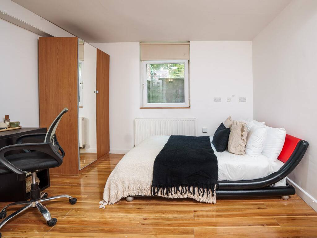 4 bed Flat Share for rent in Leeds. From Beercocks - Cottingham