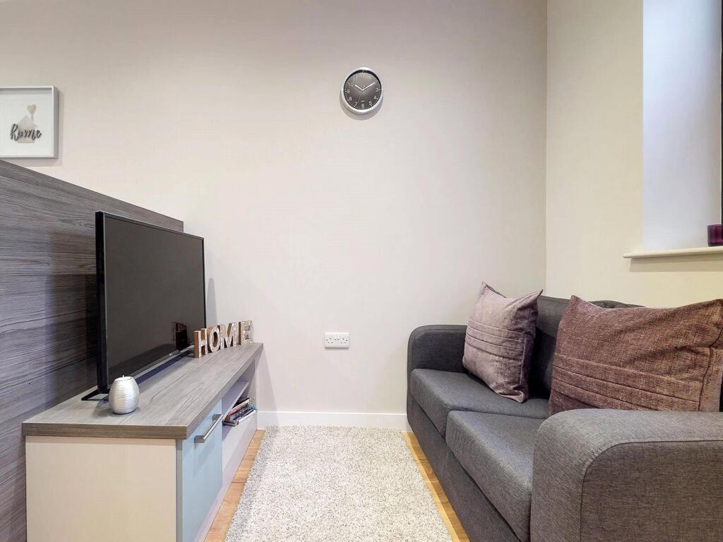 4 bed Apartment for rent in Sheffield. From Beercocks - Cottingham 4 bed Apartment for rent in Sheffield. From Beercocks - Cottingham
