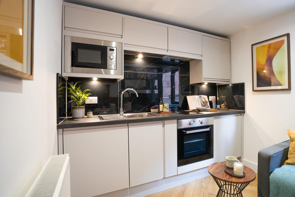 4 bed Studio for rent in Leicester. From Beercocks - Cottingham 4 bed Studio for rent in Leicester. From Beercocks - Cottingham
