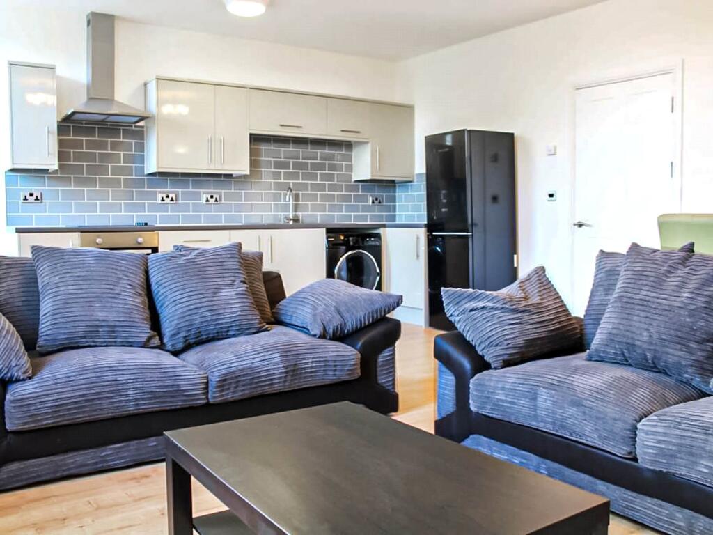 2 bed Apartment for rent in Harrogate. From Beercocks - Cottingham