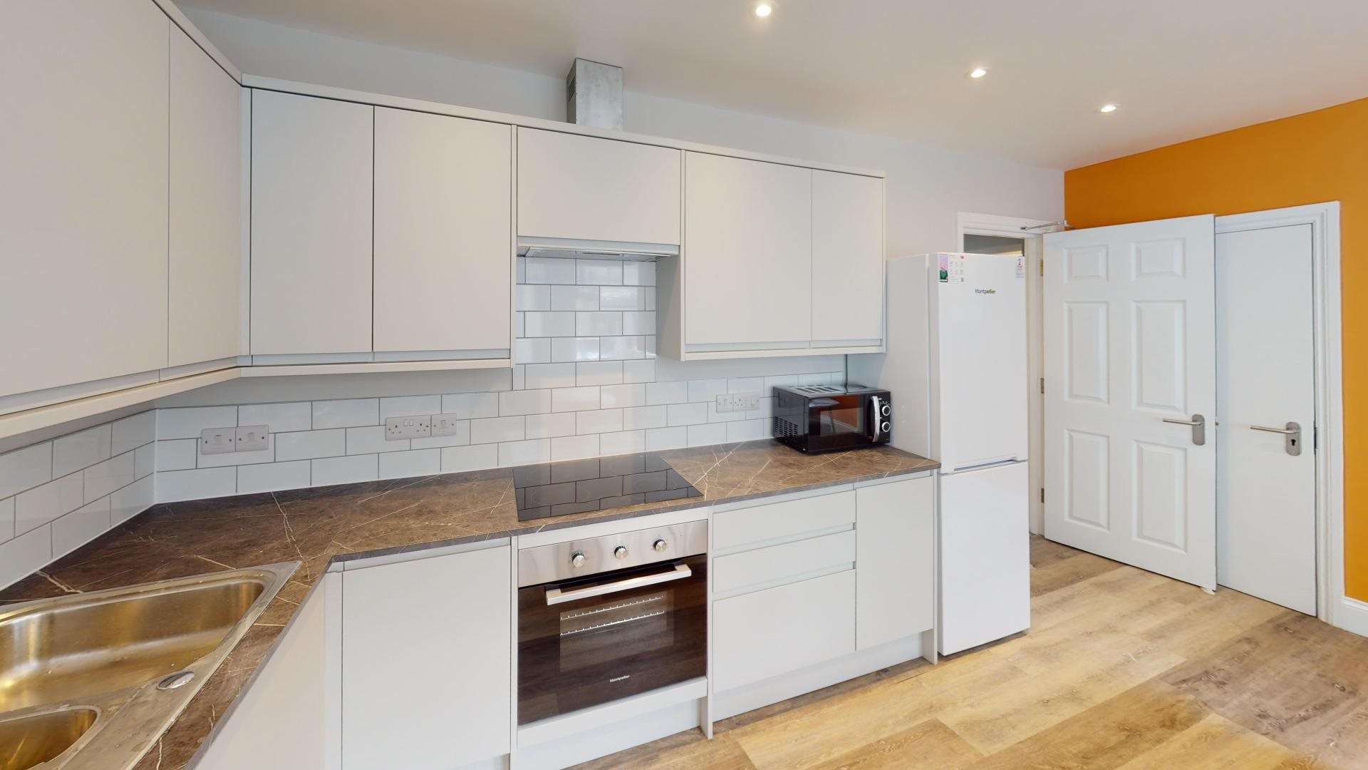 6 bed Flat for rent in Bristol. From Loc8me - Bristol