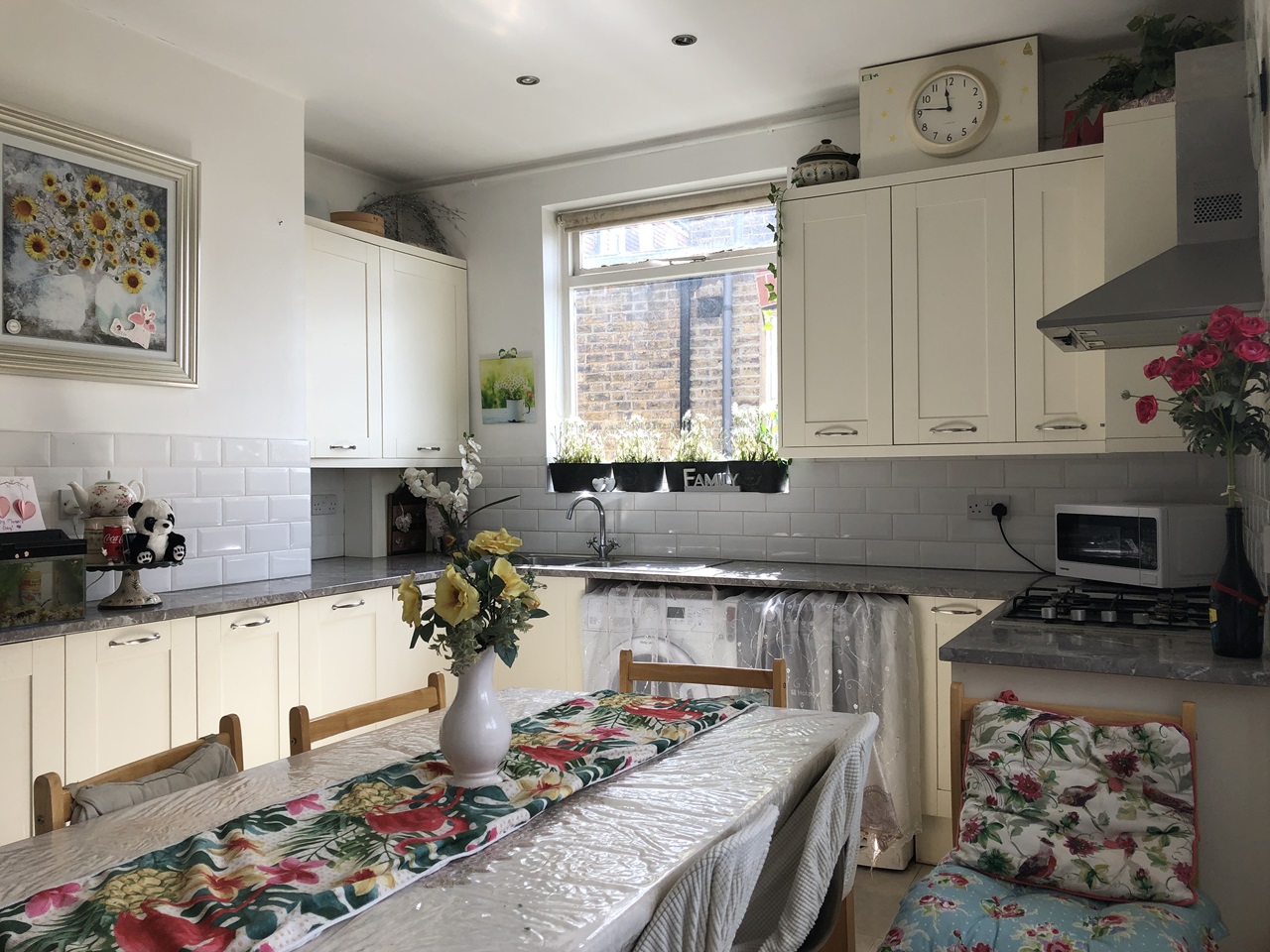 3 bed Apartment/Flat/Studio for rent in Hammersmith. From PropertyLoop