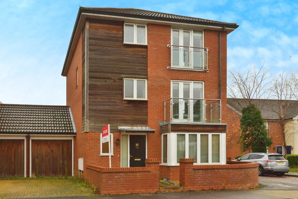 4 bed Property for rent in Moulsoe. From PropertyLoop