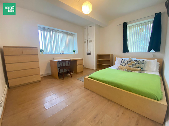 3 bed Loft Apartment for rent in Islington. From PropertyLoop 3 bed Loft Apartment for rent in Islington. From PropertyLoop