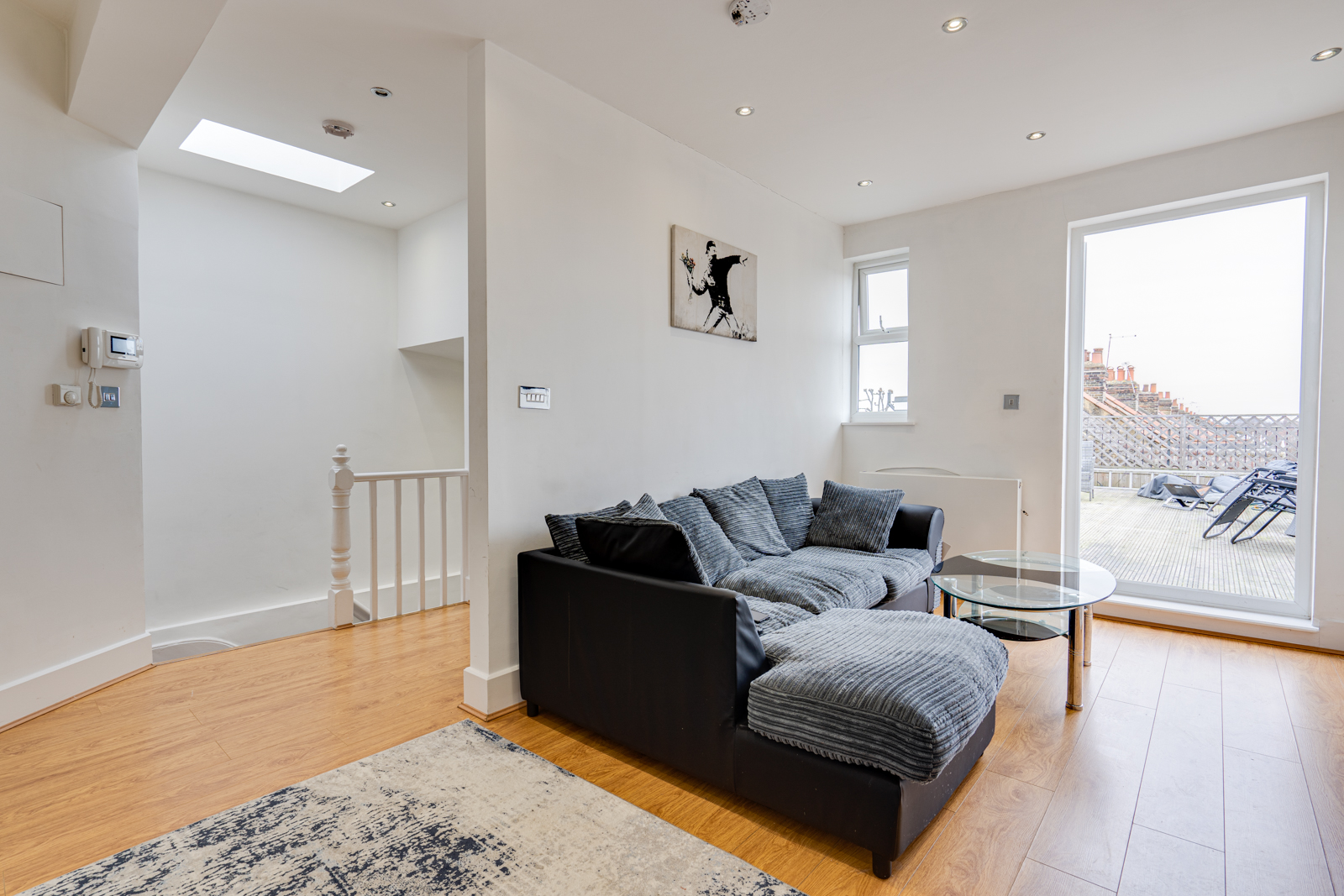 2 bed Loft Apartment for rent in Hammersmith. From PropertyLoop