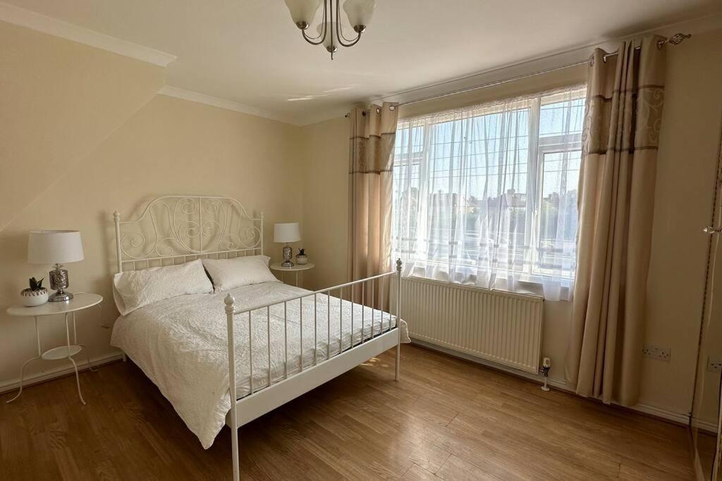 5 bed Terraced for rent in Edmonton. From PropertyLoop