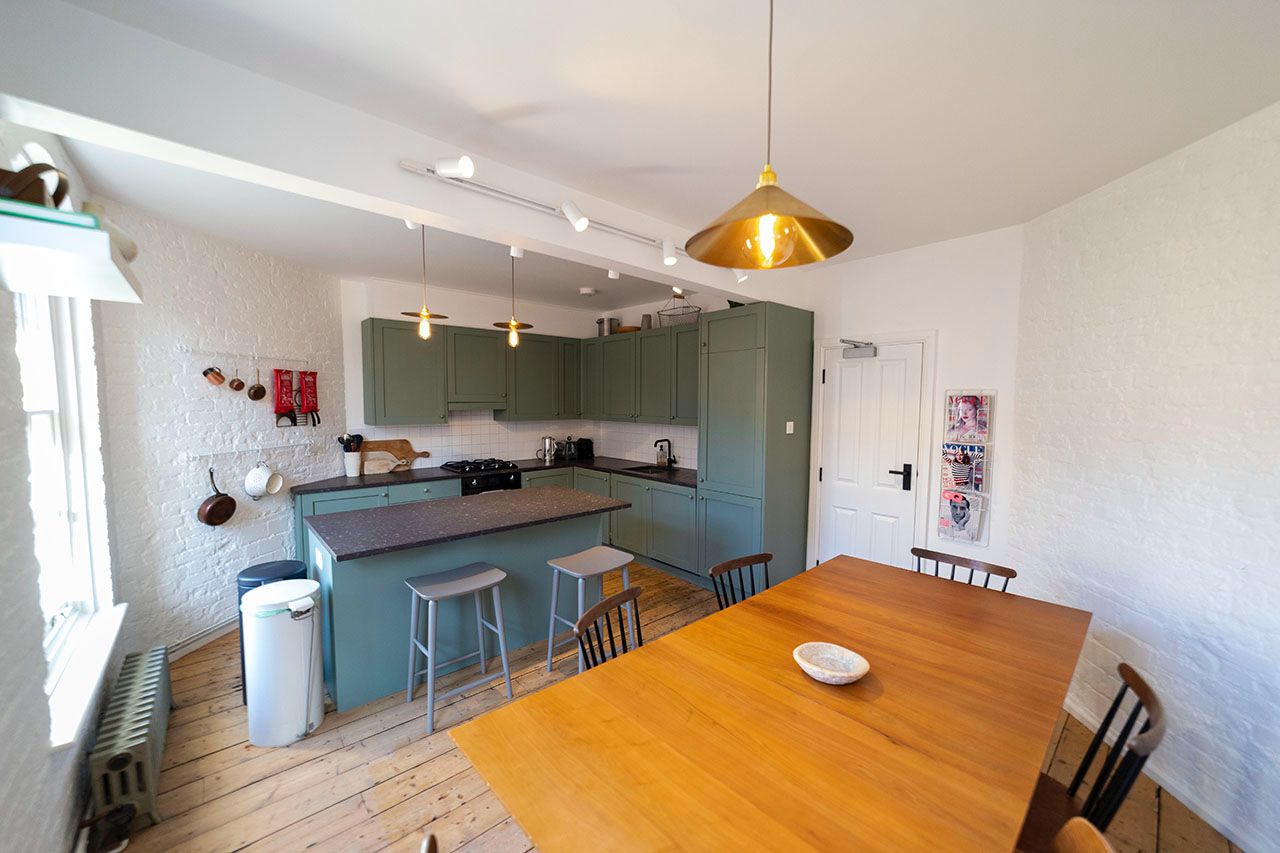 4 bed Loft Apartment for rent in Bethnal Green. From PropertyLoop