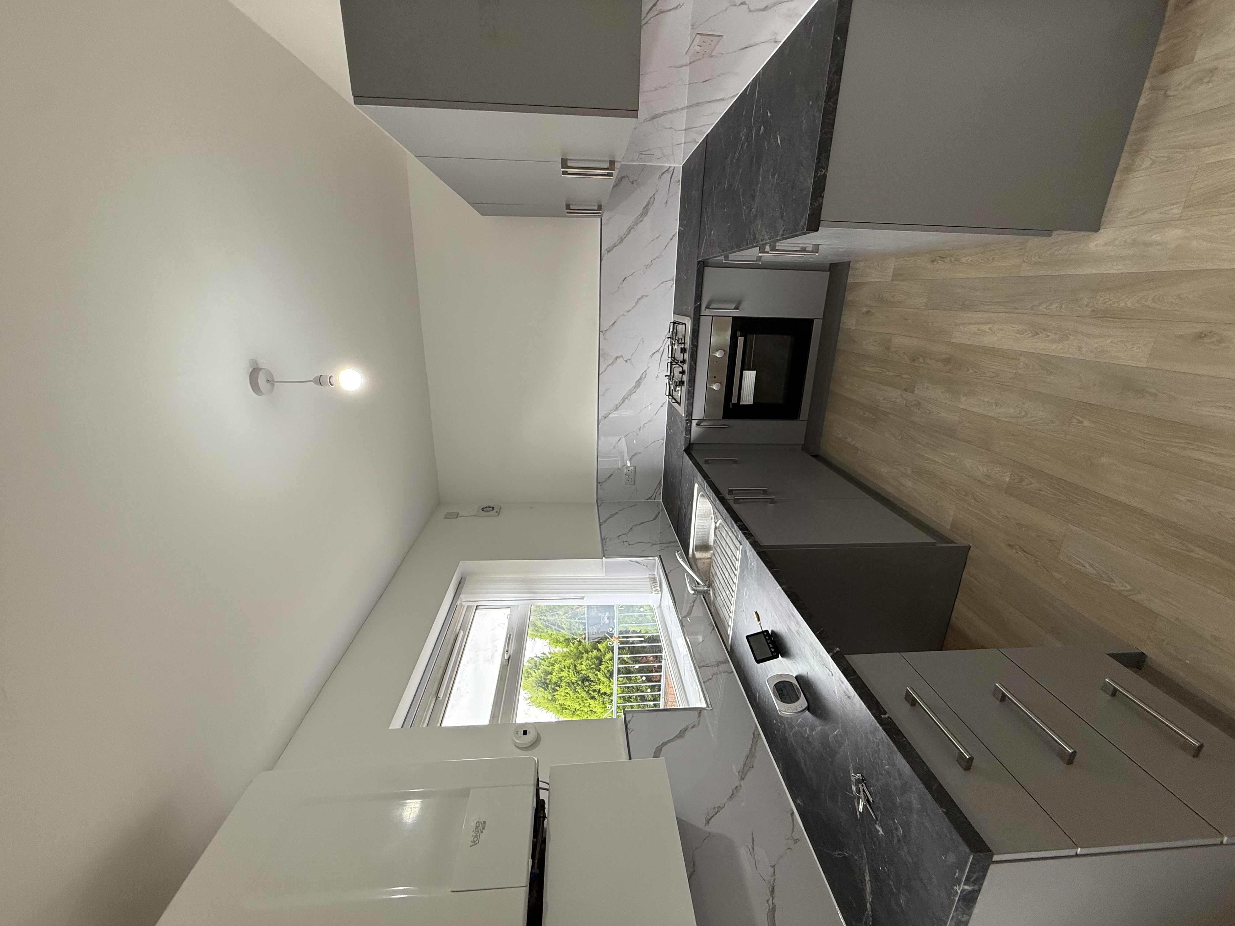 2 bed Terraced for rent in Leeds. From PropertyLoop