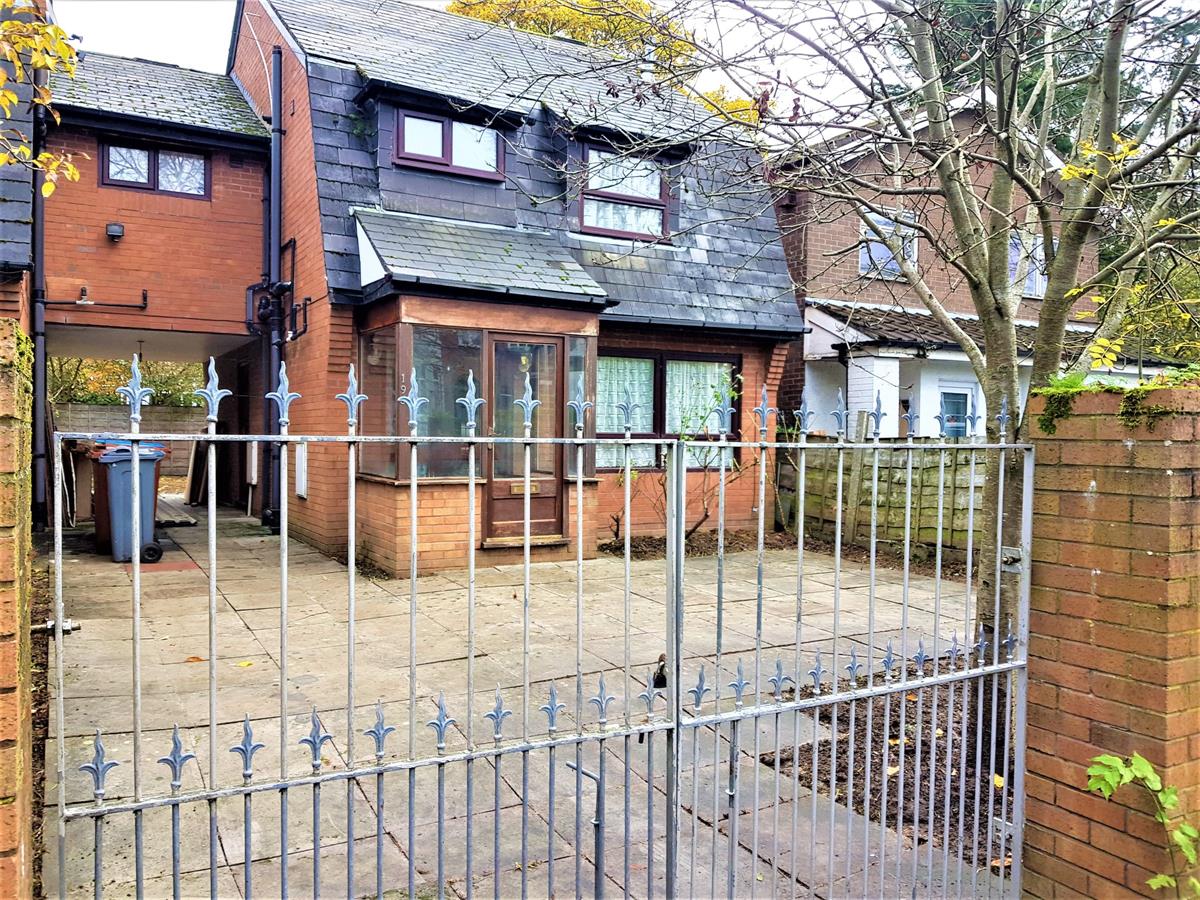 4 bed Detached House for rent in Manchester. From Property Market Hub