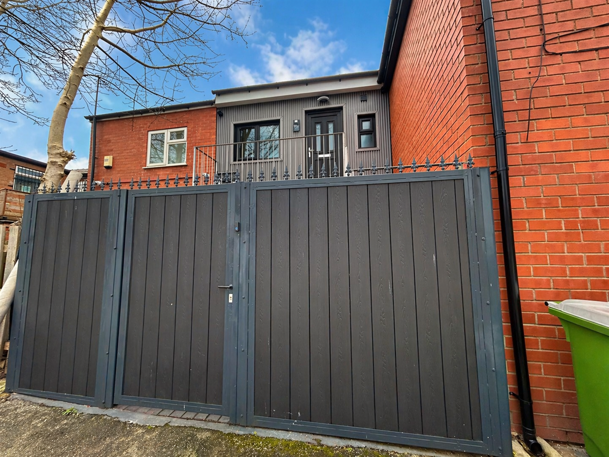 2 bed Apartment for rent in Stockport. From Property Market Hub