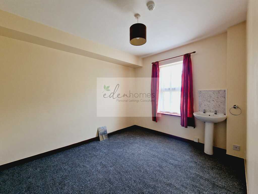 1 bed Mid Terraced House for rent in Stroud. From Eden Homes