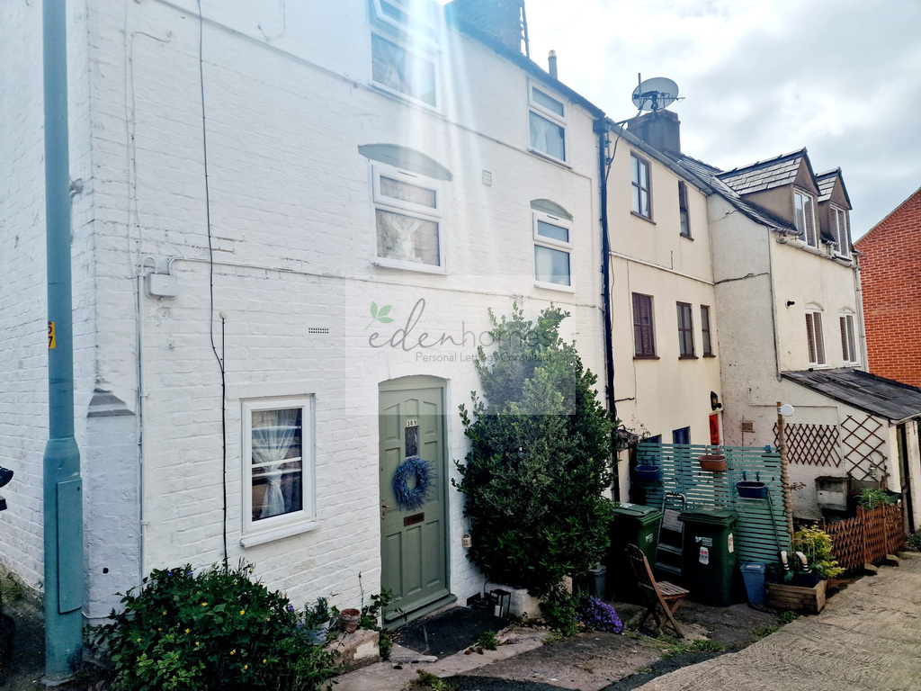 2 bed Cottage for rent in Stroud. From Eden Homes