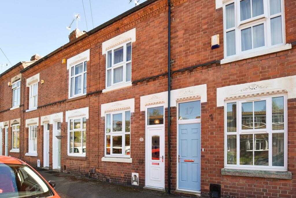2 bed Mid Terraced House for rent in Leicester. From Knightsbridge Estates - Clarendon Park