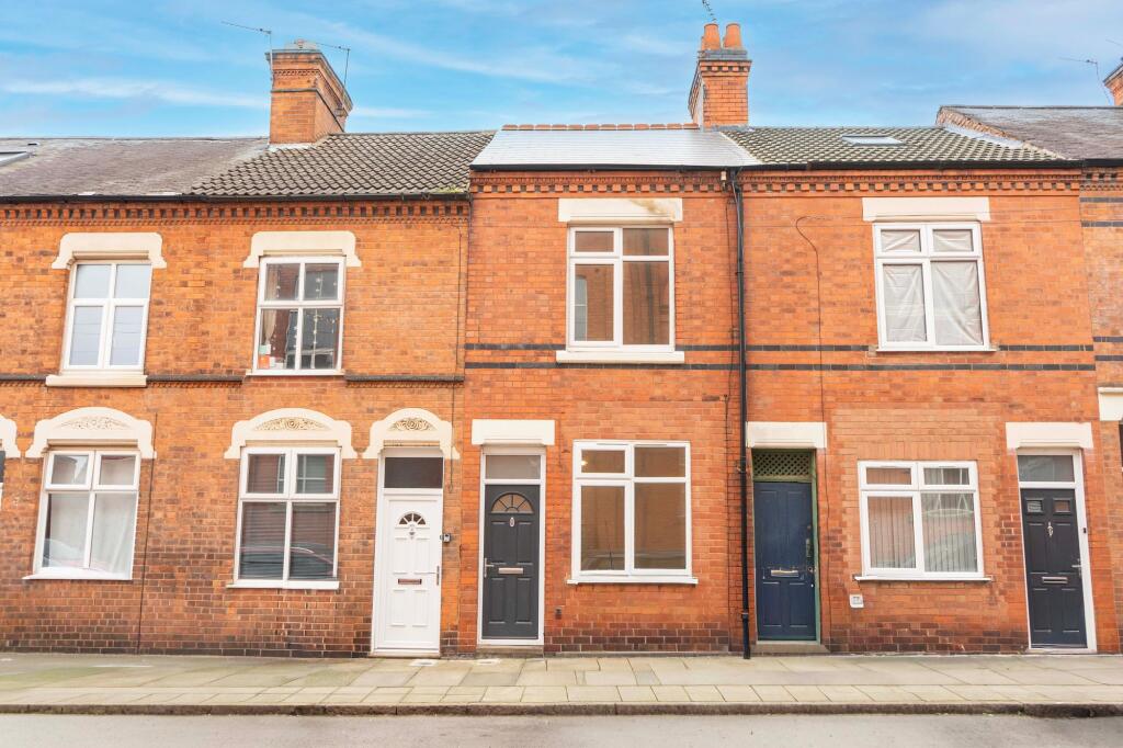 2 bed Mid Terraced House for rent in Leicester. From Knightsbridge Estate Agents & Valuers - Leicester