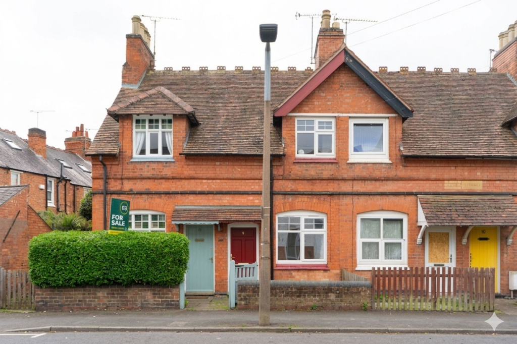2 bed Mid Terraced House for rent in Stoughton. From Knightsbridge Estate Agents & Valuers - Leicester