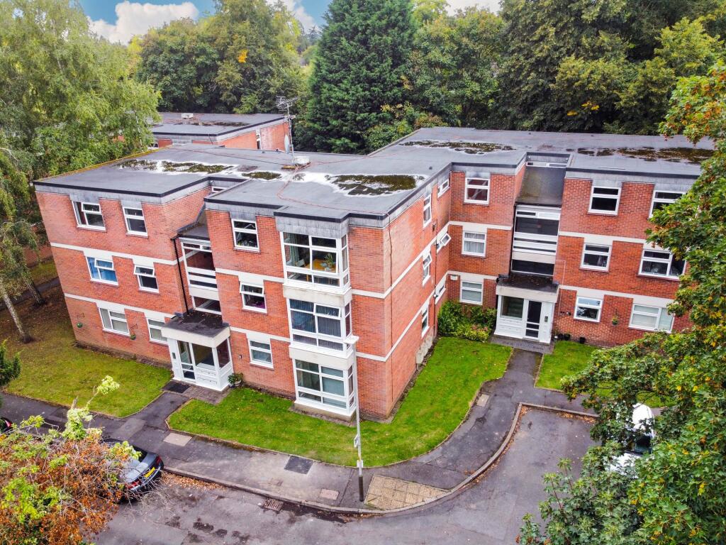 2 bed 1st Floor Flat for rent in Stoughton. From Knightsbridge Estate Agents & Valuers - Leicester 2 bed 1st Floor Flat for rent in Stoughton. From Knightsbridge Estate Agents & Valuers - Leicester