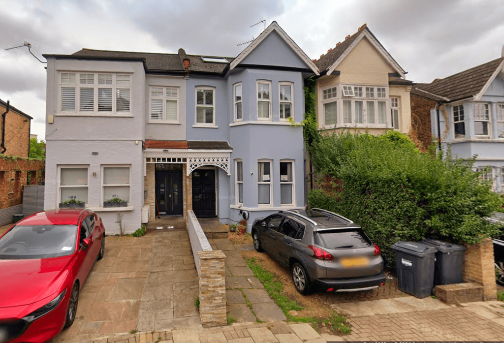 2 bed Duplex for rent in London. From PropertyLoop - Sales