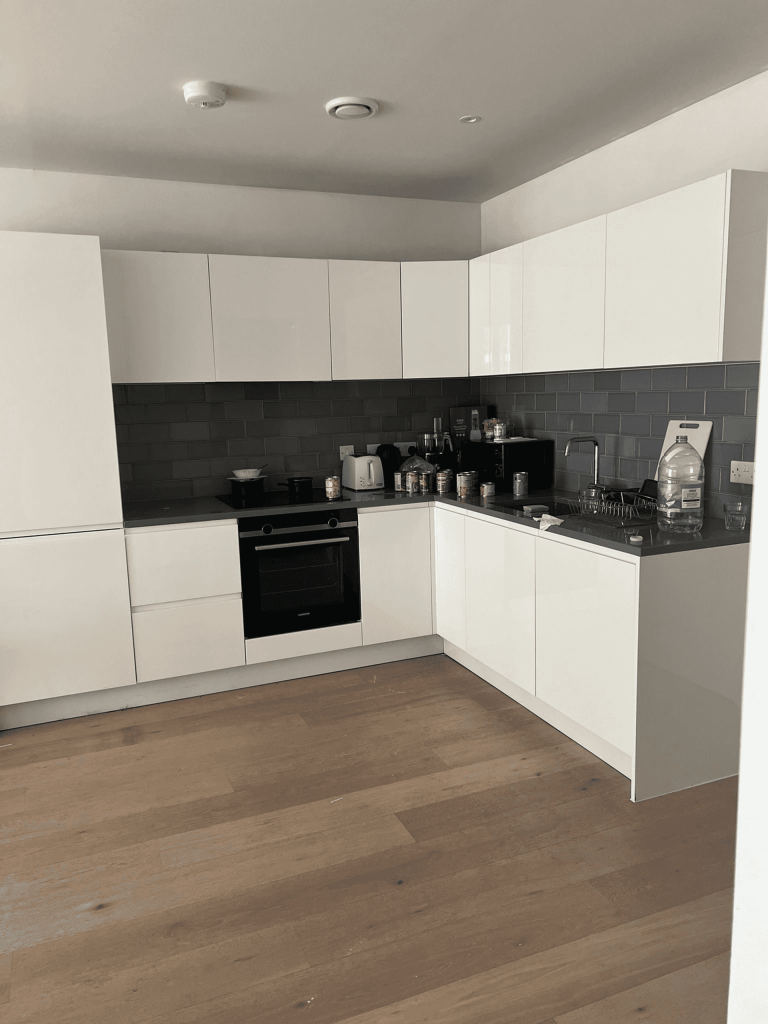 1 bed Apartment for rent in London. From PropertyLoop - Sales