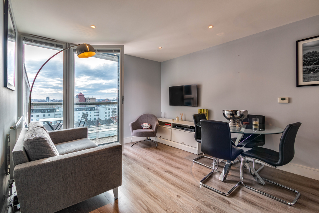 1 bed Apartment for rent in London. From PropertyLoop - Sales