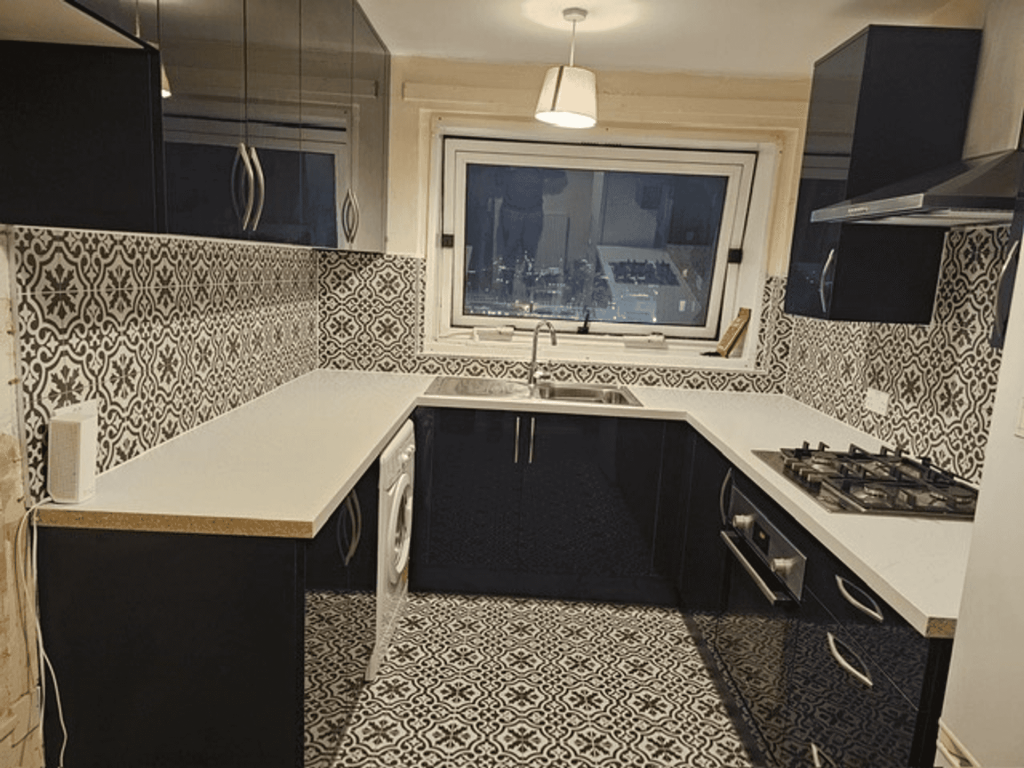 3 bed Apartment for rent in London. From PropertyLoop - Sales