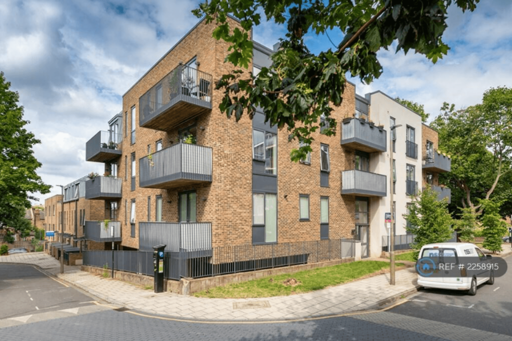 1 bed Apartment for rent in London. From PropertyLoop - Sales