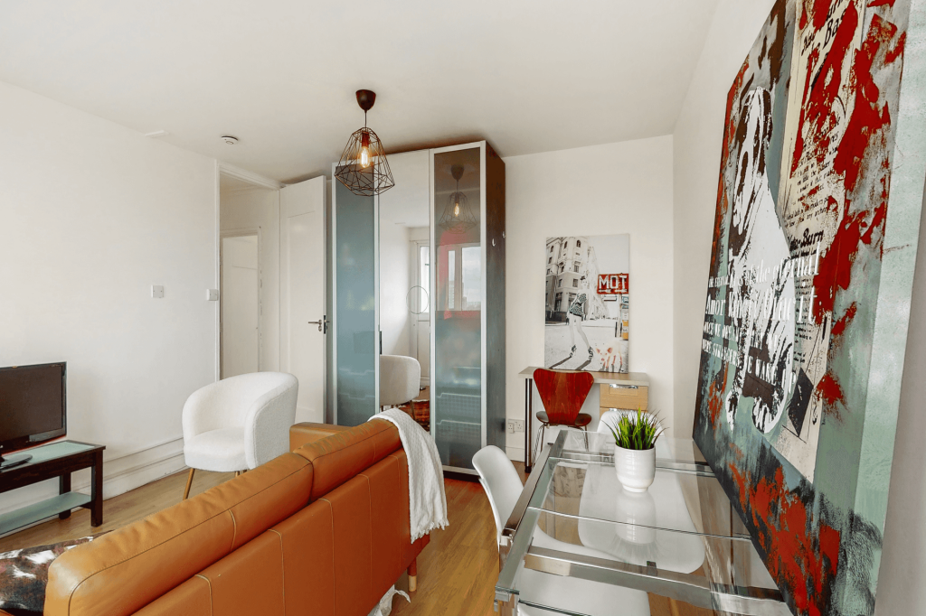 2 bed Apartment for rent in London. From PropertyLoop - Sales