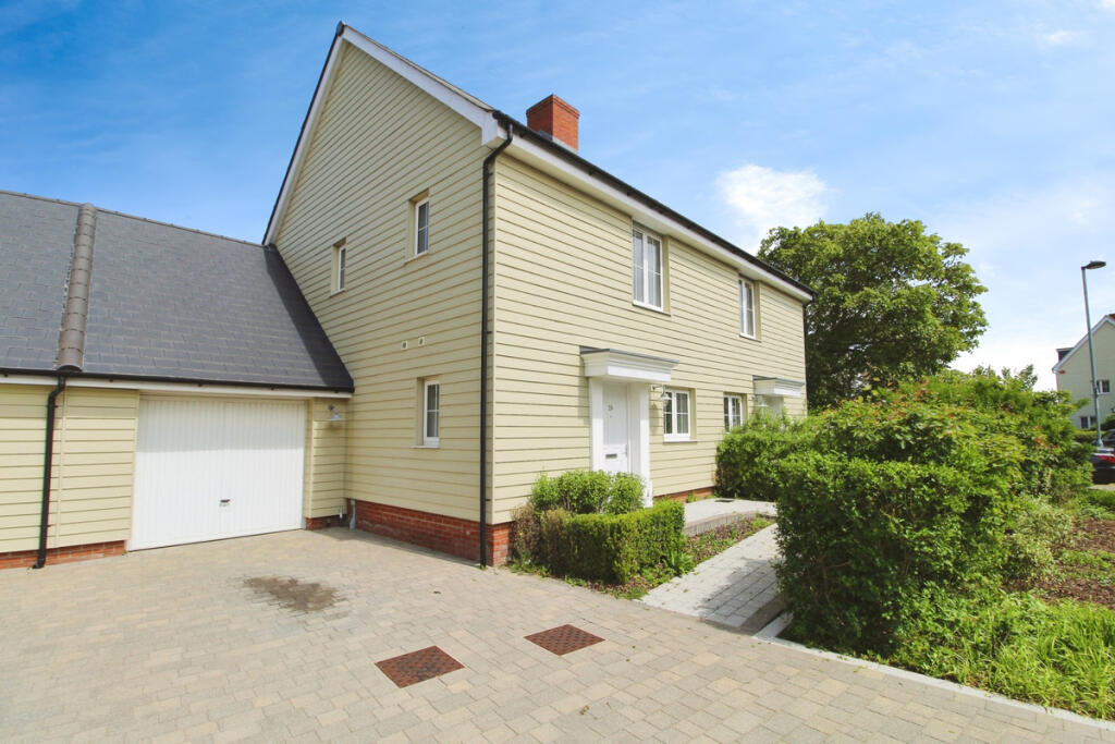 3 bed Semi Detached for rent in Broomfield. From The Agency UK - Covering Nationwide
