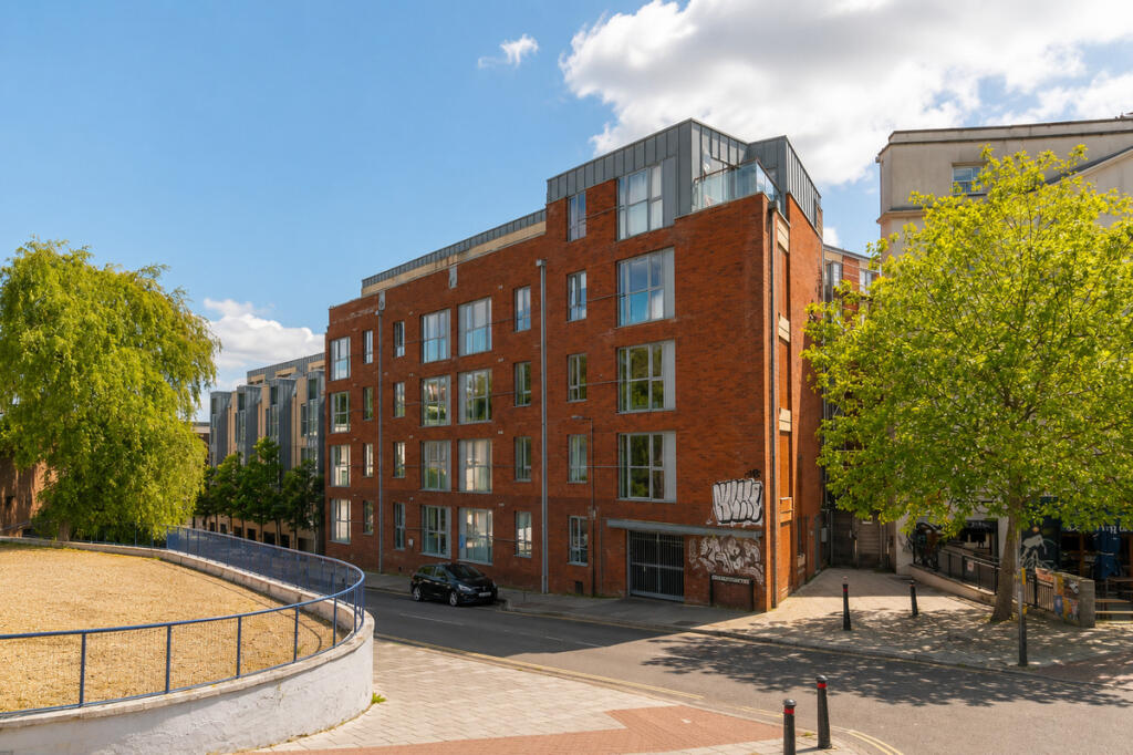 2 bed Apartment for rent in Bristol. From The Agency UK - Covering Nationwide 2 bed Apartment for rent in Bristol. From The Agency UK - Covering Nationwide
