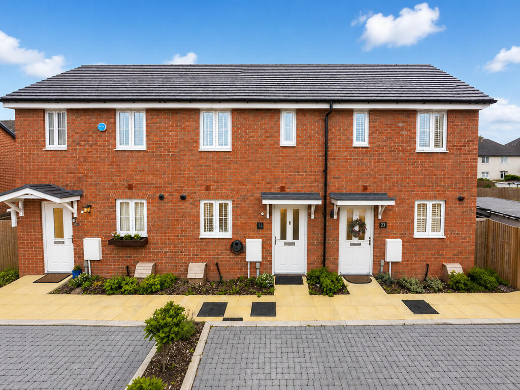 2 bed Mid Terraced House for rent in . From The Agency UK - Covering Nationwide 2 bed Mid Terraced House for rent in . From The Agency UK - Covering Nationwide