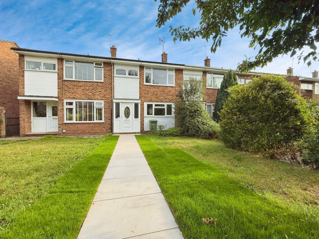 3 bed Mid Terraced House for rent in Wickford. From The Agency UK - Covering Nationwide 3 bed Mid Terraced House for rent in Wickford. From The Agency UK - Covering Nationwide