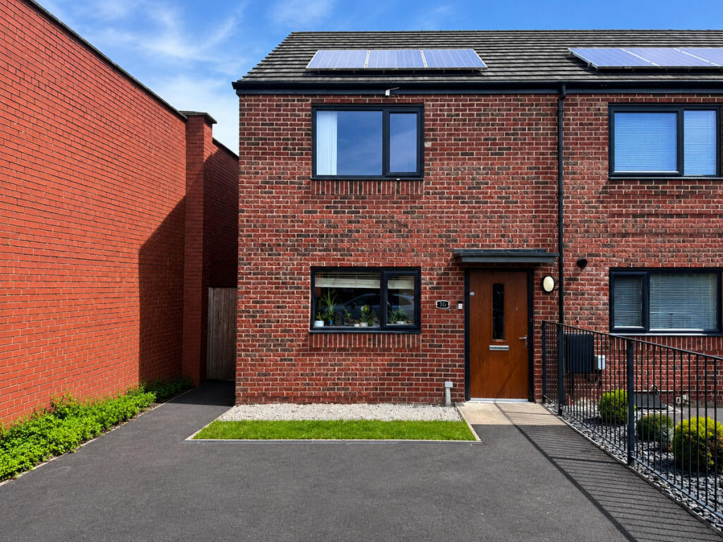 3 bed Mid Terraced House for rent in Manchester. From The Agency UK - Covering Nationwide 3 bed Mid Terraced House for rent in Manchester. From The Agency UK - Covering Nationwide