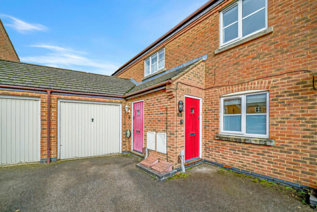 2 bed Annexe for rent in Aylesbury. From The Agency UK - Covering Nationwide 2 bed Annexe for rent in Aylesbury. From The Agency UK - Covering Nationwide