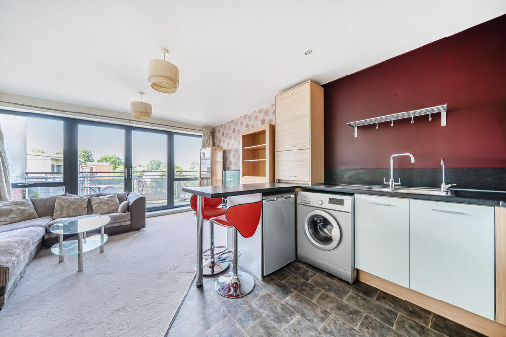 2 bed Apartment for rent in Woolwich. From The Agency UK - Covering Nationwide 2 bed Apartment for rent in Woolwich. From The Agency UK - Covering Nationwide