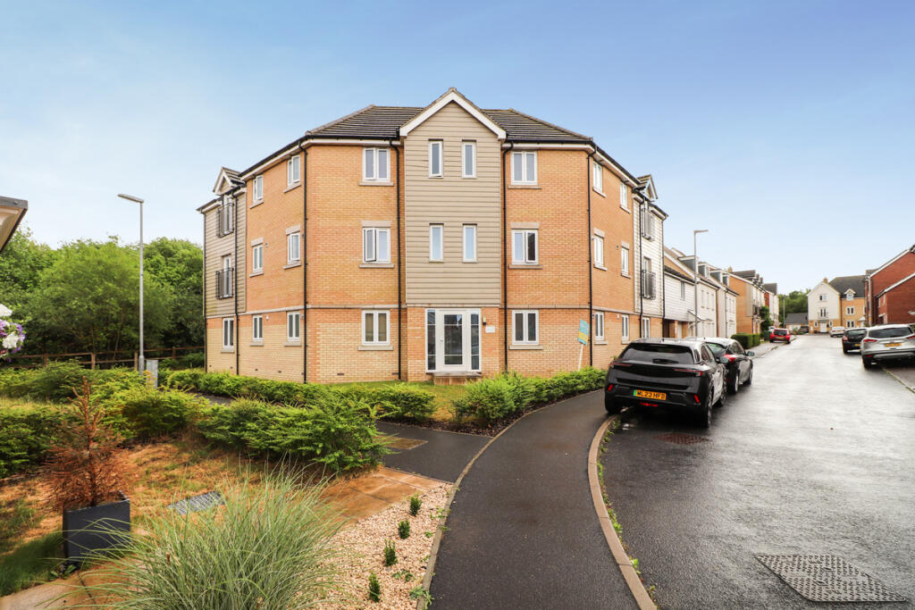 2 bed 1st Floor Flat for rent in Thorpe Marriot. From The Agency UK - Covering Nationwide 2 bed 1st Floor Flat for rent in Thorpe Marriot. From The Agency UK - Covering Nationwide