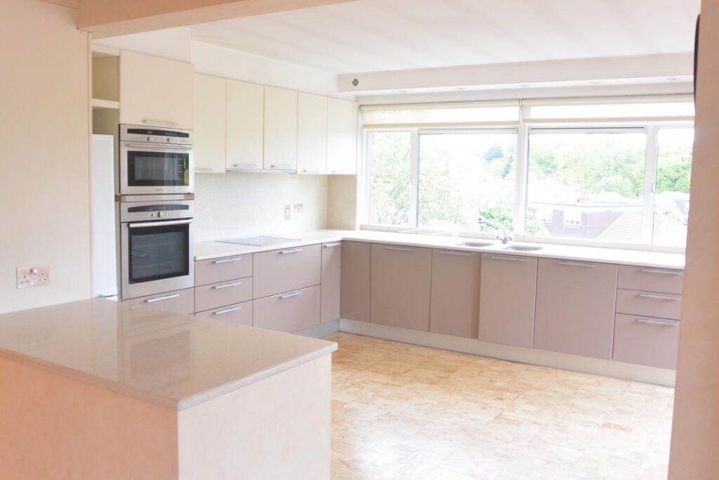 3 bed Apartment for rent in Hendon. From The Agency UK - Covering Nationwide 3 bed Apartment for rent in Hendon. From The Agency UK - Covering Nationwide