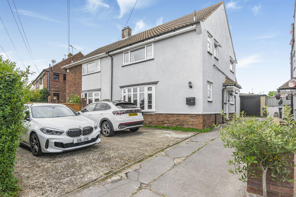 3 bed Semi Detached for rent in Abridge. From The Agency UK - Covering Nationwide