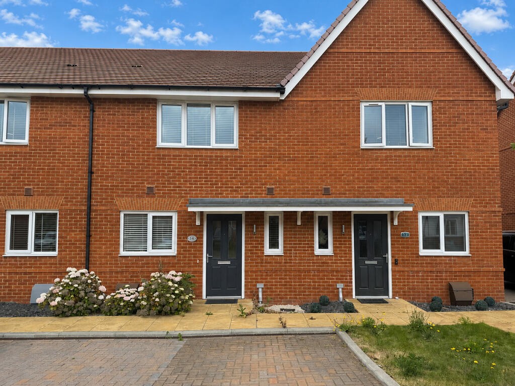 2 bed Mid Terraced House for rent in Rochester. From The Agency UK - Covering Nationwide