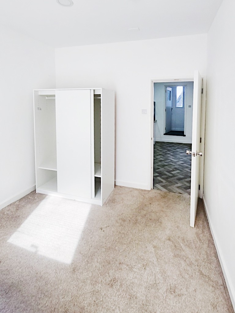 1 bed House Share for rent in Crofts End. From Patrick James Property