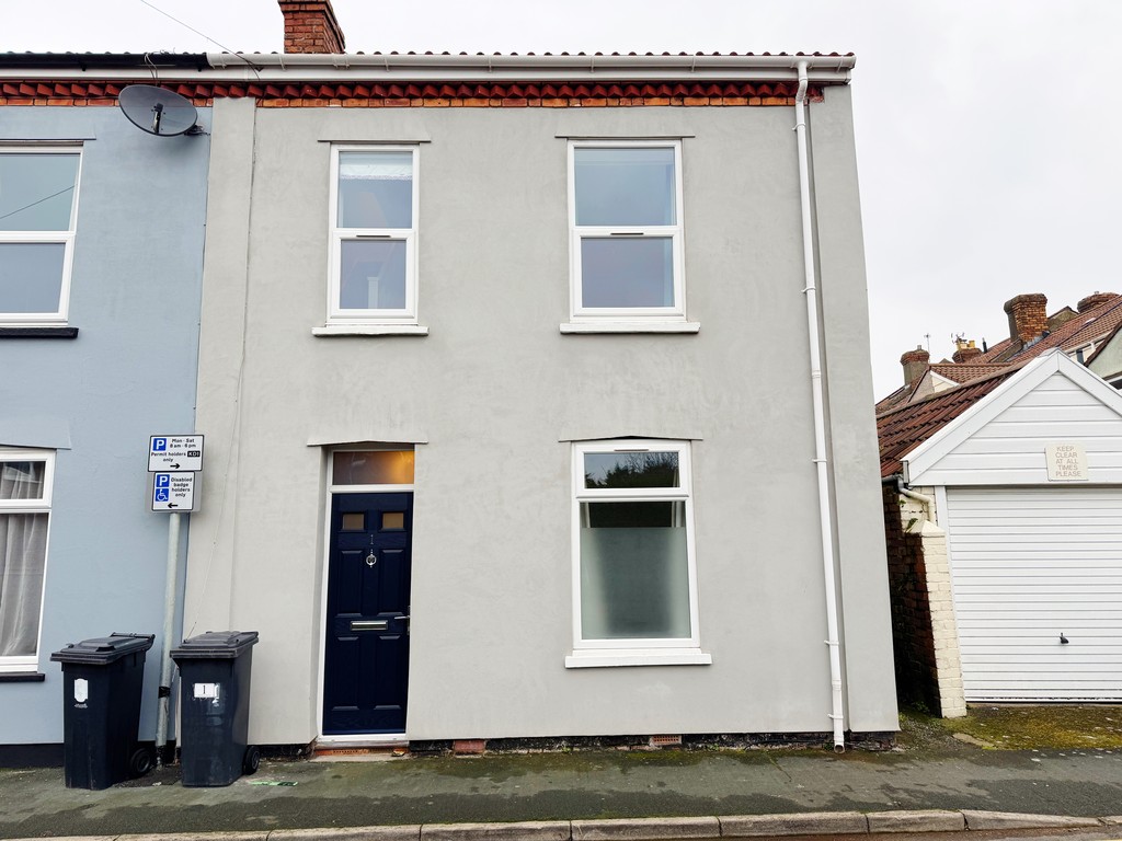 4 bed End of Terrace for rent in Two Mile Hill. From Patrick James Property 4 bed End of Terrace for rent in Two Mile Hill. From Patrick James Property